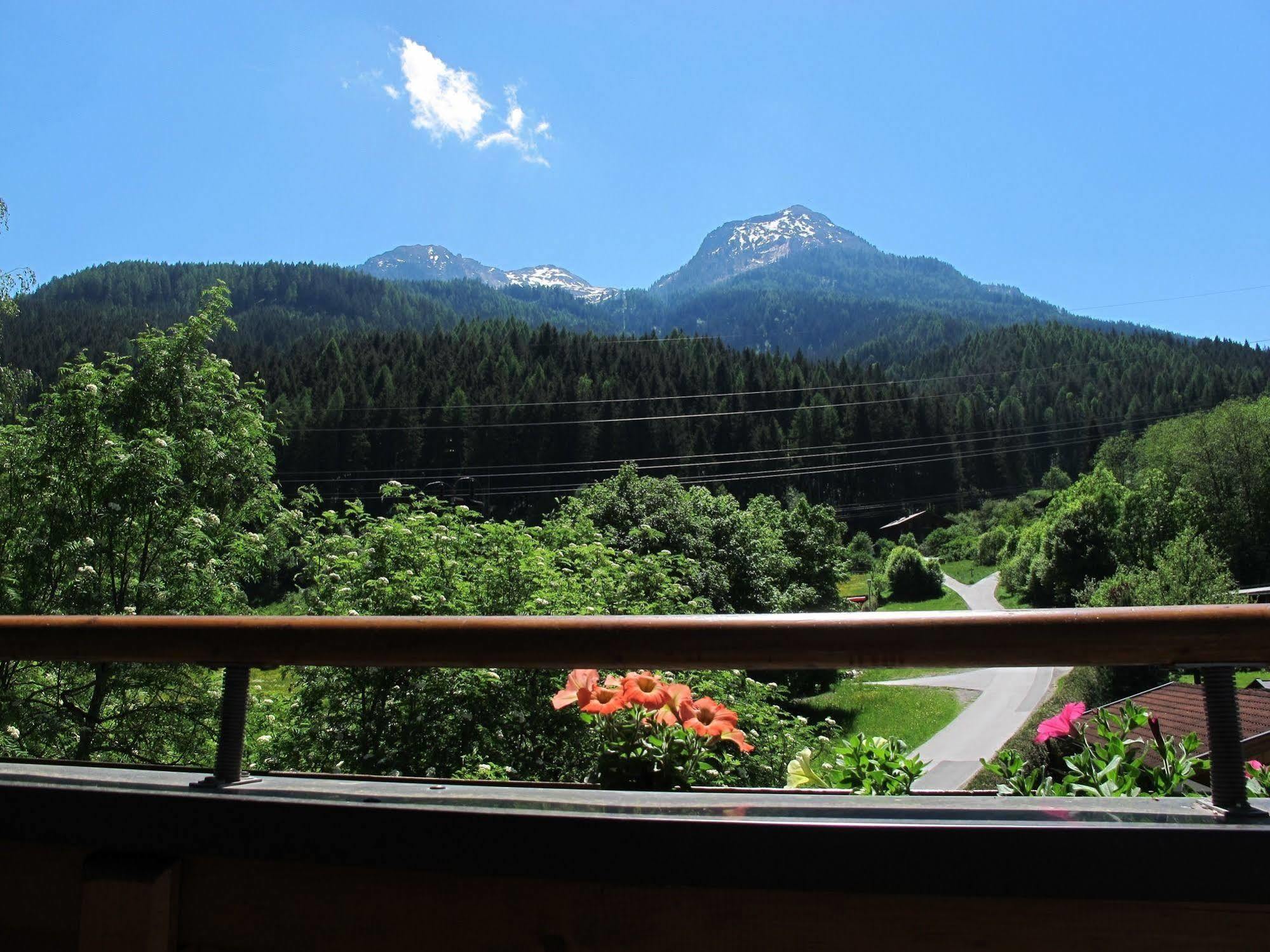 Pension Kristall Bramberg am Wildkogel Luaran gambar